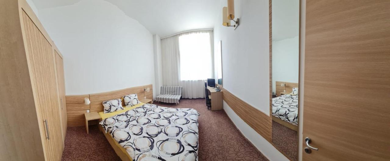 Rin Grand Regim Hotelier Bucarest Extérieur photo